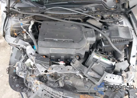 2013 Honda Accord Ex-L V-6 from USA, damaged, VIN 1HGCR3F8XDA027323